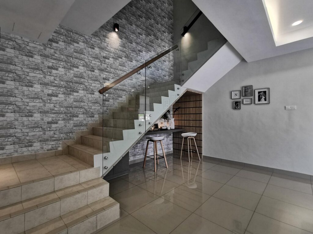 Aurora+Staircase